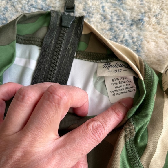 Madewell Rash Guard - Picture 6 of 6